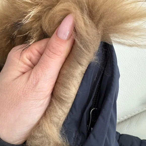 Mackage Snowsuit with real fur 12 months - Picture 9 of 10